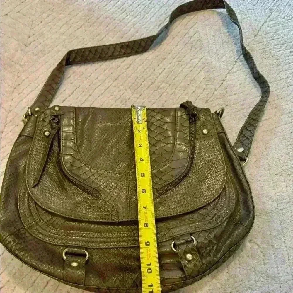 Olivia & joy crocodile pattern shoulder purse